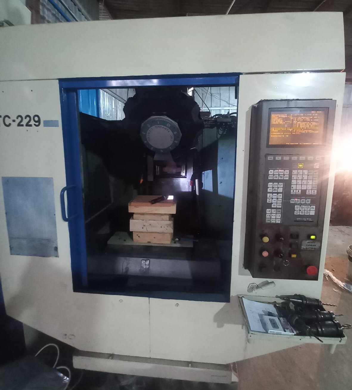MESIN CNC TAPPING CENTER BROTHER